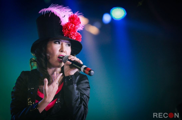 Сүндэрээ ойн тоглолтоосоо өмнө хамраа “засуулжээ”